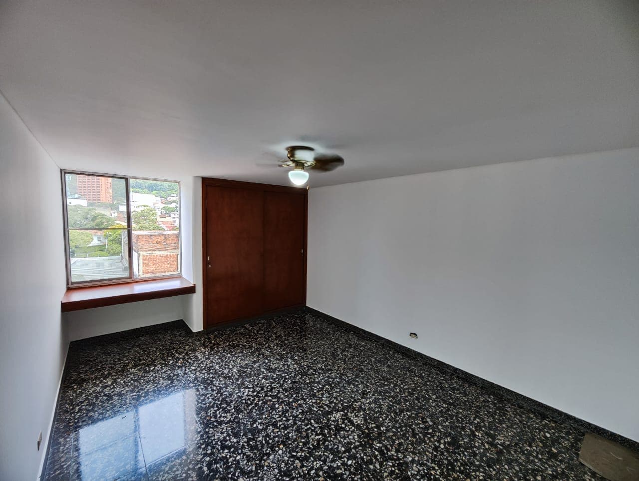 Apartamento en venta en Santa Monica, Cali, ID BI7850