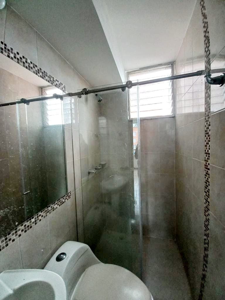 Apartamento en venta en Valle Del Lili, Cali, ID LV7126