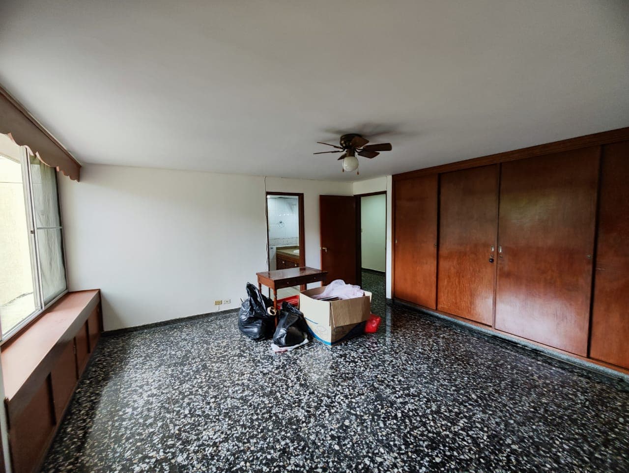 Apartamento en venta en Santa Monica, Cali, ID BI7850