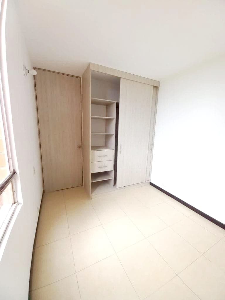 Apartamento en venta en Valle Del Lili, Cali, ID LV7126