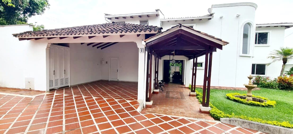 Casa en venta en Pance, Cali, ID DE2331