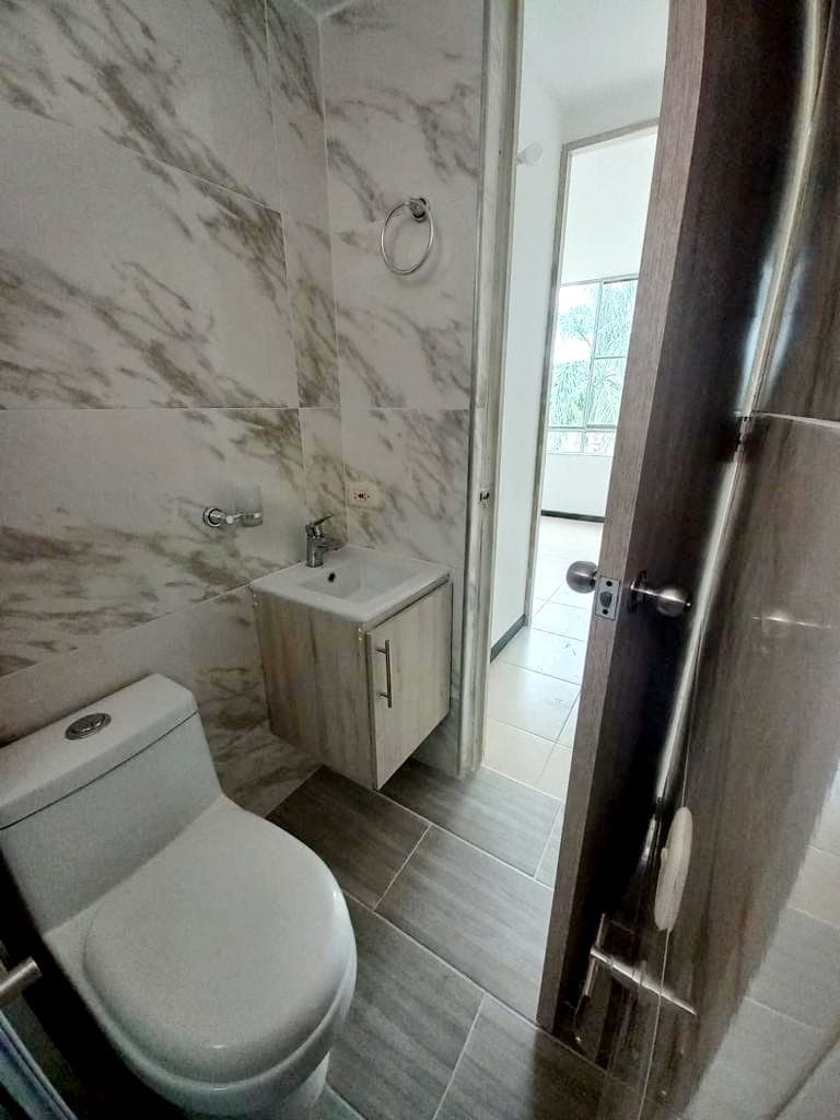 Apartamento en venta en Valle Del Lili, Cali, ID LV7126