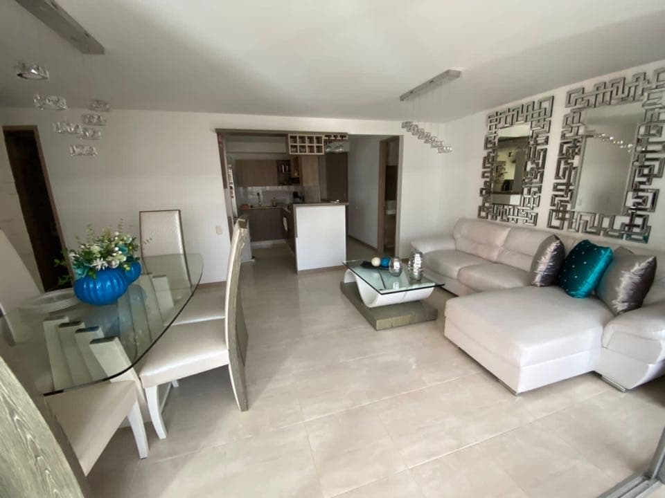 Apartamento en venta en Valle Del Lili, Cali, ID DY5196