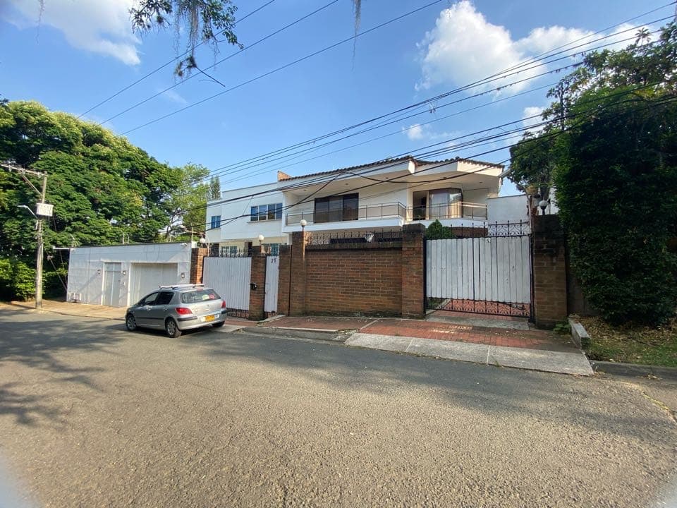 Casa en venta en Ciudad Jardín, Cali, ID BO4430