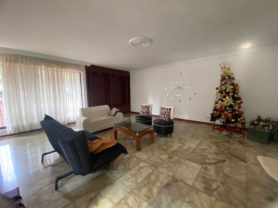 Casa en venta en Ciudad Jardín, Cali, ID BO4430