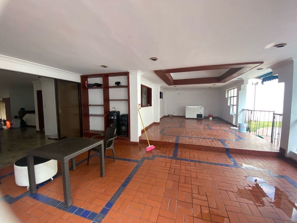 Casa en venta en Ciudad Jardín, Cali, ID BO4430