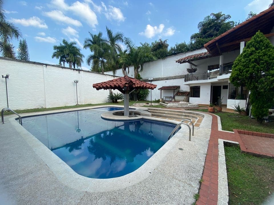 Casa en venta en Ciudad Jardín, Cali, ID BO4430