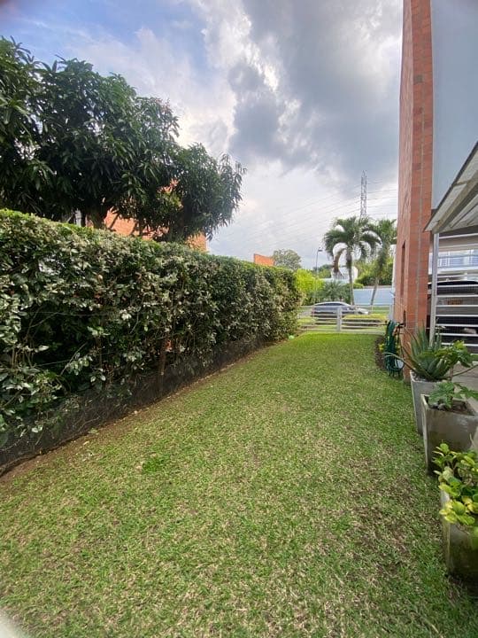 Casa en venta en Ciudad Jardín, Cali, ID DQ8207