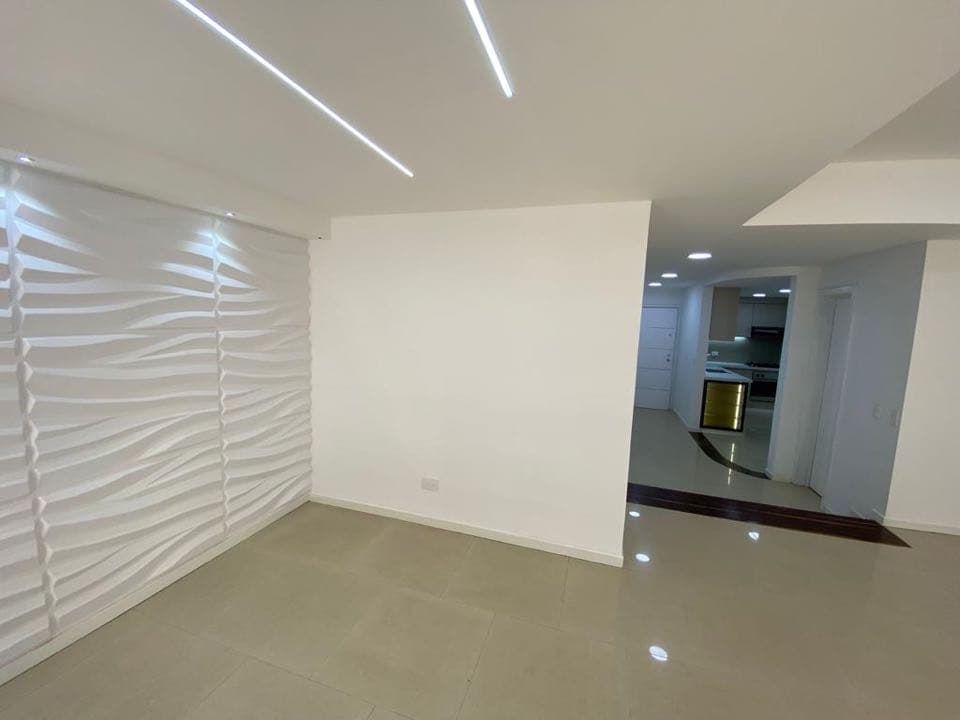 Apartamento en venta en Ciudad Jardín, Cali, ID JL9152