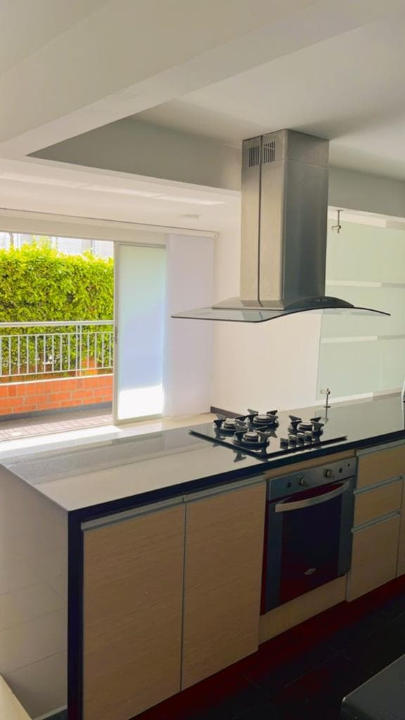 Apartamento en venta en Ciudad Jardín, Cali, ID EC2408