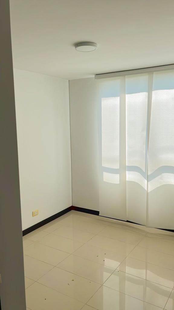 Apartamento en venta en Ciudad Jardín, Cali, ID EC2408
