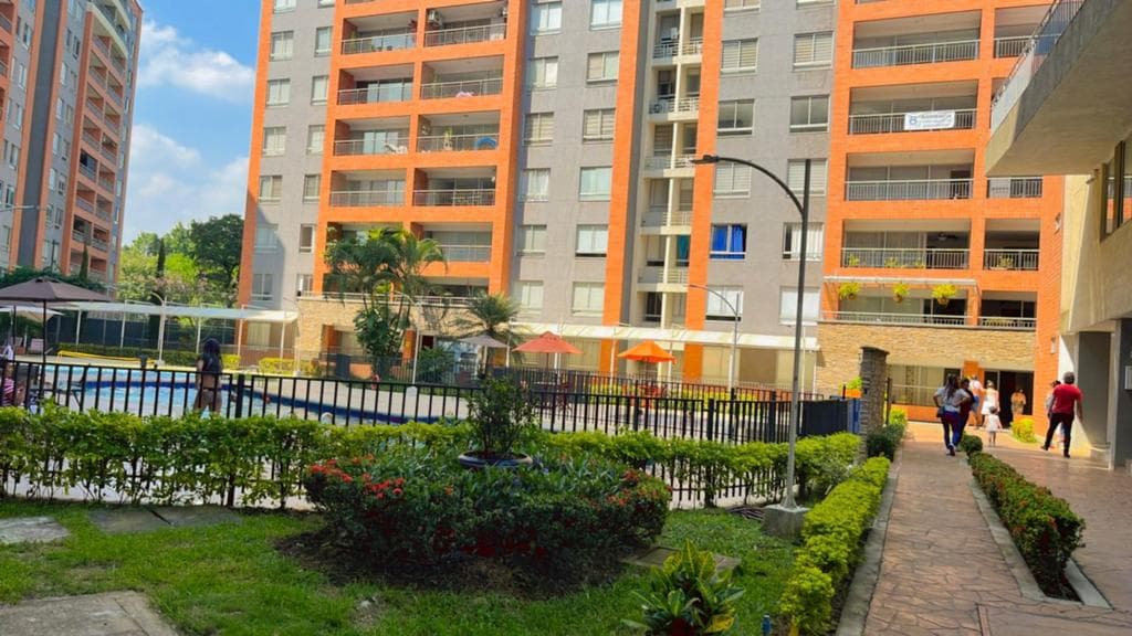 Apartamento en venta en Ciudad Jardín, Cali, ID EC2408