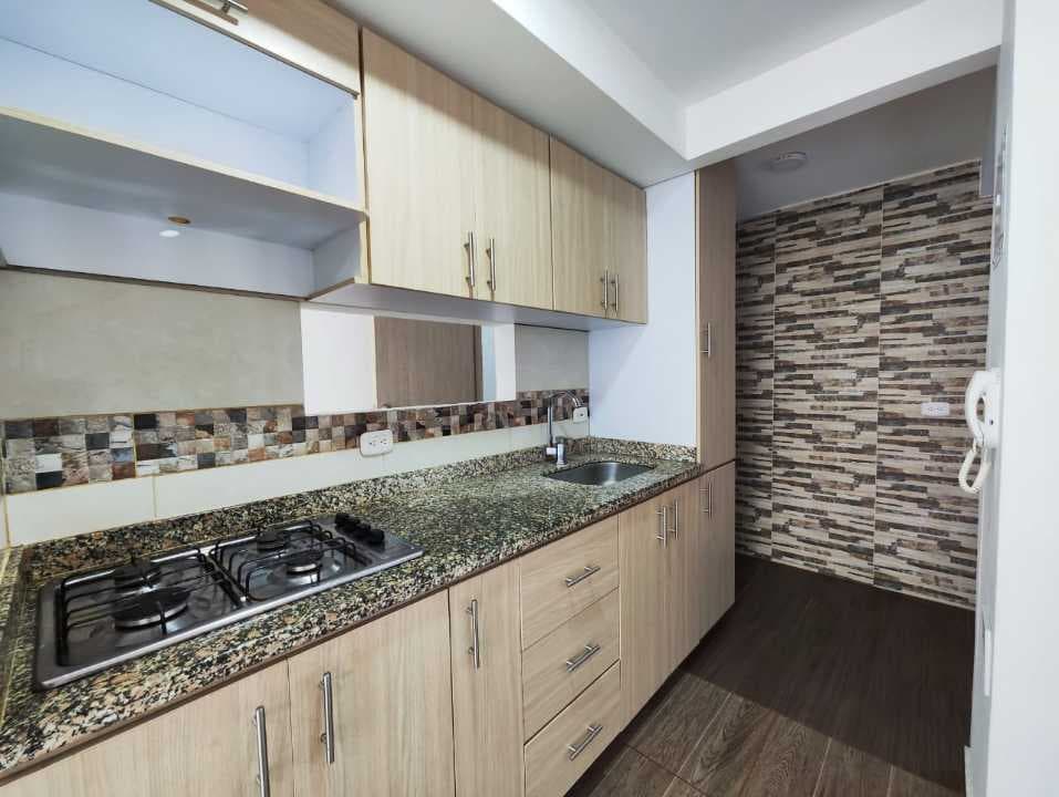 Apartamento en venta en Ciudad Pacifica, Cali, ID BH2802