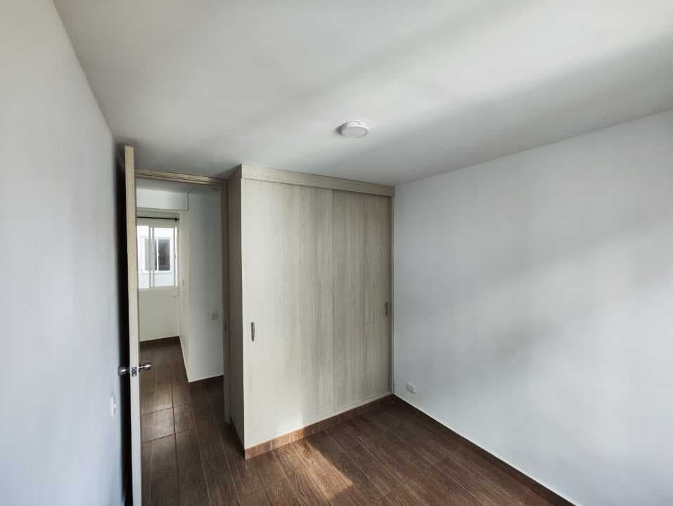 Apartamento en venta en Ciudad Pacifica, Cali, ID BH2802